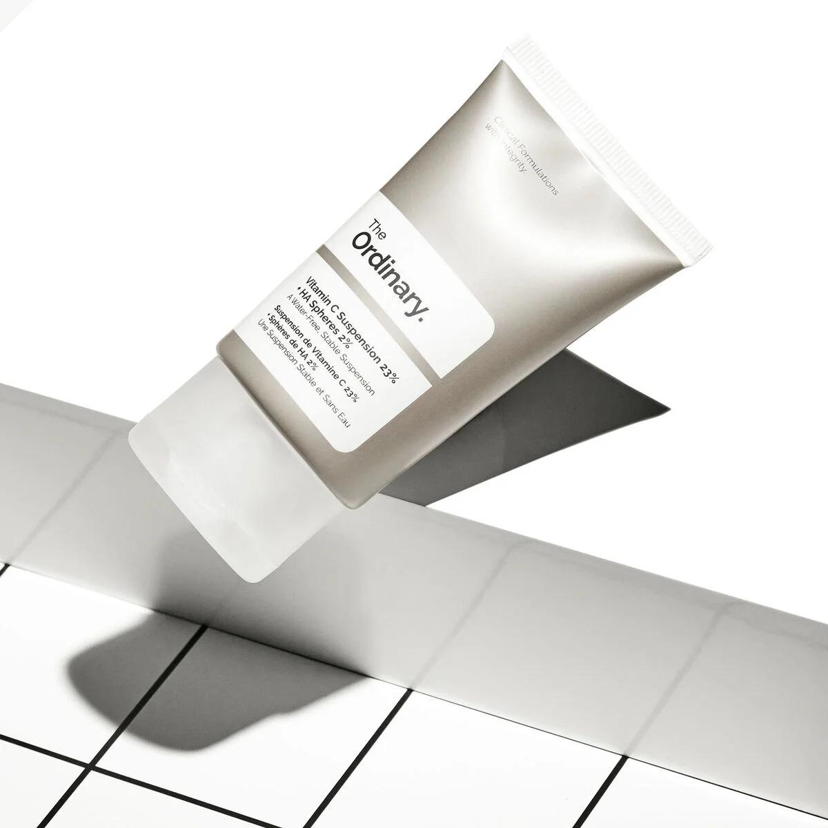 (Sans emballage ou emballage endommagé) The Ordinary Suspension de Vitamine C 23% + Sphères de HA 2% - Sérum anti-âge - 30ml